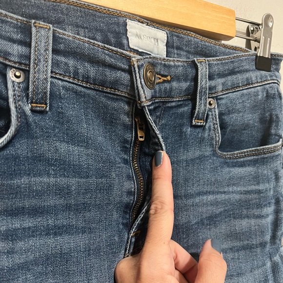 Hudson Nico Midrise Super Skinny Jeans in Medium Wash, Size 27 - Picture 2 of 10